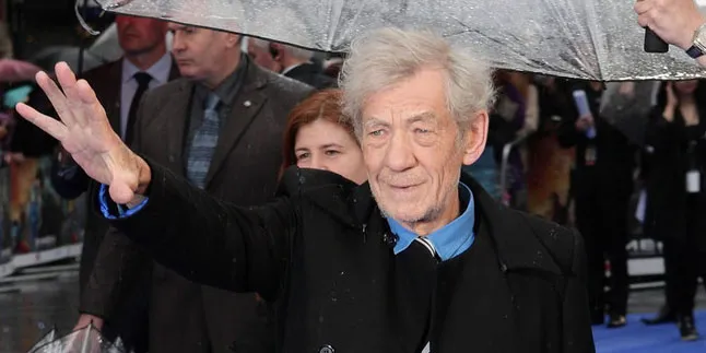 Ian McKellen 'Gandalf' Dikejutkan 'MR HOLMES', Ada Apa Sih?