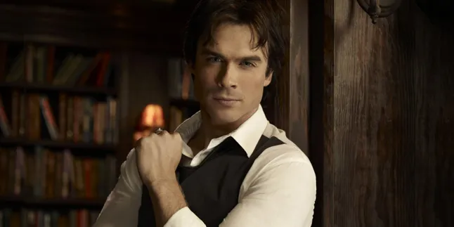 Ian Somerhalder Jadi Bintang Iklan Kosmetik!