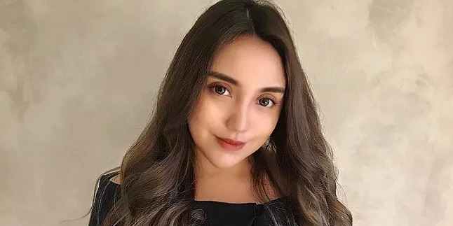 Ibadah di Gereja, Salmafina Sunan Mendadak Kabur Usai Melihat Wartawan