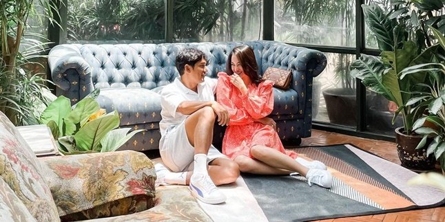 Ibnu Jamil and Ririn Ekawati Road Trip from Jakarta to Bali, Spending Hours Together in the Car Getting to Know Each Other Better