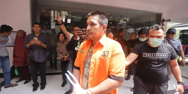 Ibra Azhari Ditahan Pihak Kepolisian, Sarah dan Rahma Azhari Belum Ada Rencana Jenguk?