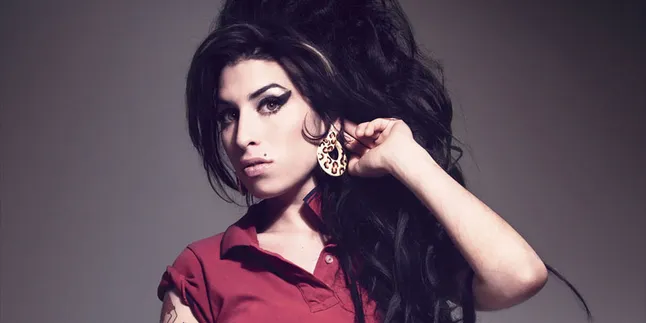Ibu Amy Winehouse: Aku Tidak Terkejut Dengan Kematiannya!