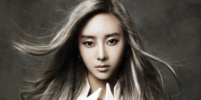 Ibu Penyanyi Korea G.NA Ternyata Tak Kalah Cantik