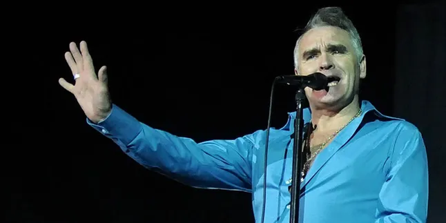 Ibu Sakit, Morrissey Terpaksa Tunda Tur
