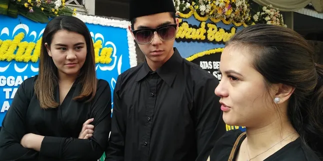 Ibunda Mikha Tambayong Meninggal Dunia, Marsha Aruan Tak Kuasa Menahan Tangis