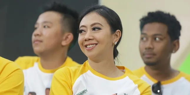 Identik dengan Penampilan Feminim Ternyata Asri Welas Bisa Sedari RX King Sejak SD