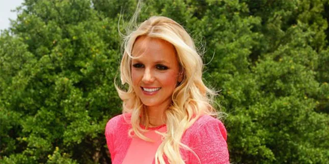Identitas Pria Misterius Britney Spears Terungkap!