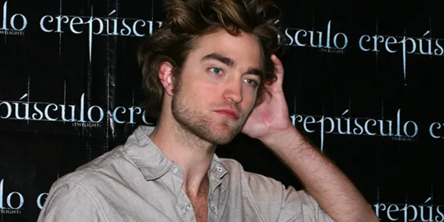Identitas Teman Kencan Robert Pattinson Terungkap!