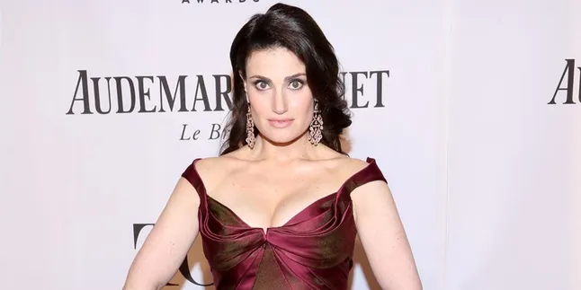 Idina Menzel Pastikan Frozen 2 Tengah Digarap! Idina Menzel Pastikan Frozen 2 Tengah Digarap!