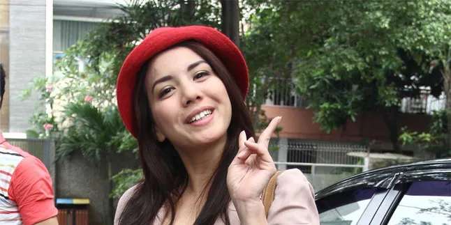 Idul Fitri, Tya Ariestya Kumpul Bersama Anak Yatim