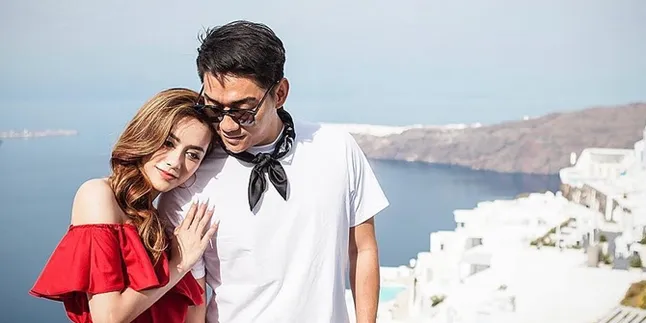 Ifan Seventeen Kenang Dylan Sahara & Tulis Kalimat Romantis di Hari Ulang Tahunnya