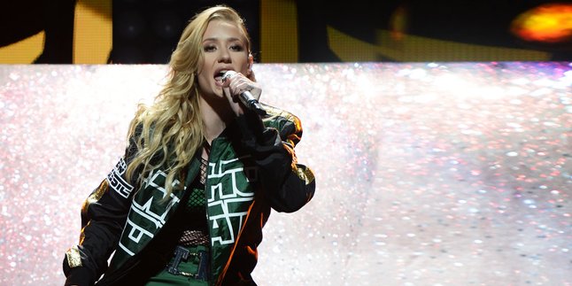 Iggy Azalea Tak Peduli Dapat Piala Grammy Kategori Apapun