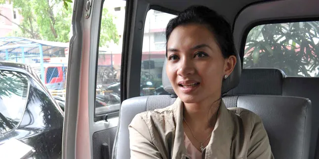 Ika Putri Sibuk Jadi Penyanyi dan Manager Hotel Sekaligus