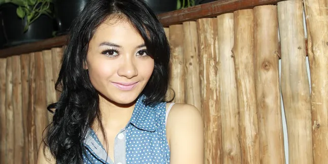 Ika Putri Tak Terbebani Recycle Lagu Sheila Madjid