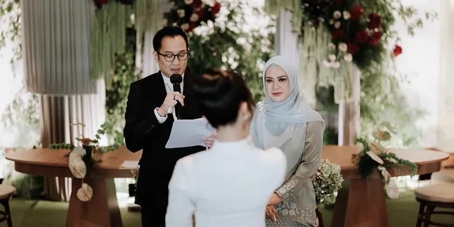 Ikke Nurjanah & Aldi Bragi Create a Historic Duet at Adira Kania's Wedding: This is Purely the Child's Request