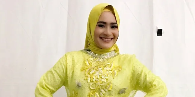 Ikke Nurjanah Sempat Buka Tutup Hijab, Kini Sudah Mantap Sepenuh Hati Ikke Nurjanah Sempat Buka Tutup Hijab, Kini Sudah Mantap Sepenuh Hati