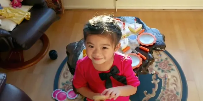 Iklan Pendek Penuh Makna Buat Kalian Para Cewek!