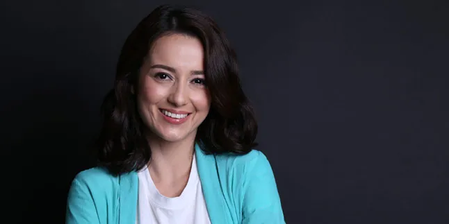 Iko Uwais Jadi Jaminan Film Bagus, Julie Estelle: Menurut Aku Iya