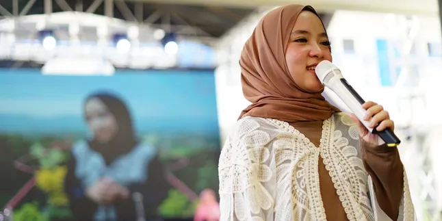 Ikut Konser Kemanusiaan, Nissa Sabyan Berhasil Kumpulkan Donasi Hingga Rp 1,3 Miliar Ikut Konser Kemanusiaan, Nissa Sabyan Berhasil Kumpulkan Donasi Hingga Rp 1,3 Miliar