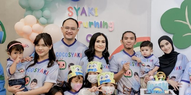 Joining Baby Syaki's Birthday Celebration, Iis Dahlia Gives Wise Advice to Rizki DA and Nadya Mustika