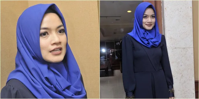 Ikut Tausiah, Titi Kamal Cantik Berhijab