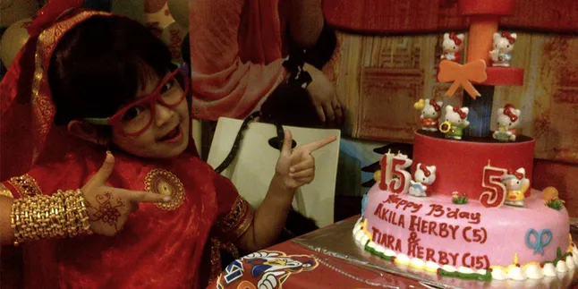 Ikuti Ice Bucket Challenge, Aqila Herby Tantang Shaheer Sheikh! Ikuti Ice Bucket Challenge, Aqila Herby Tantang Shaheer Sheikh!