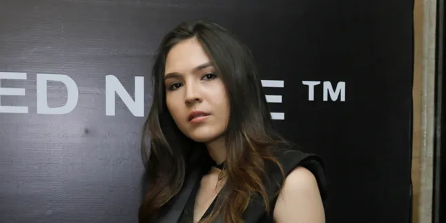 Impian Olivia Jensen, Natalan di New York & Kembali ke Masa Kecil Impian Olivia Jensen, Natalan di New York & Kembali ke Masa Kecil