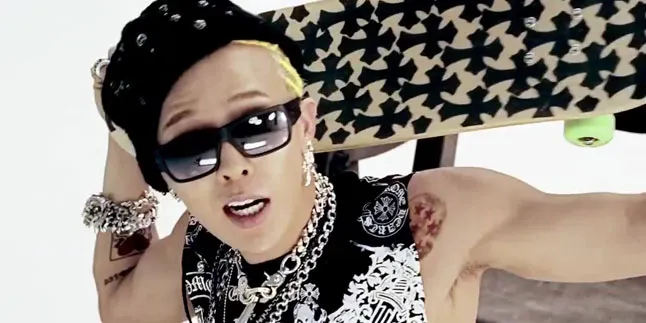 Imut, G-Dragon Berubah Jadi 'Teddy Bear'