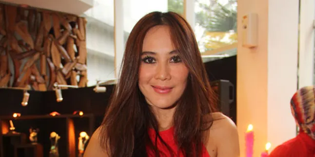 Ina Thomas Pilih ke Mal Tak Mandi Daripada Tanpa Aksesoris