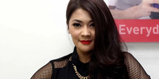 Indah Dewi Pertiwi Bangga Jadi Ikon Produk Internasional