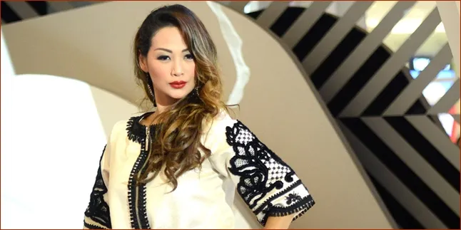 Indah Kalalo Hamil Anak Ketiga, Sekarang Sudah 5 Bulan