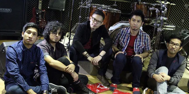 Indonesia (Bersatulah), Persembahan Samsons Untuk Jokowi