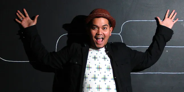 Indra Bekti Luncurkan Biografi 'Satu Cinta Lima Belas Dunia'