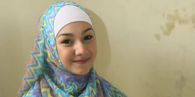 Indri Giana Dapat Hidayah Untuk Berhijab