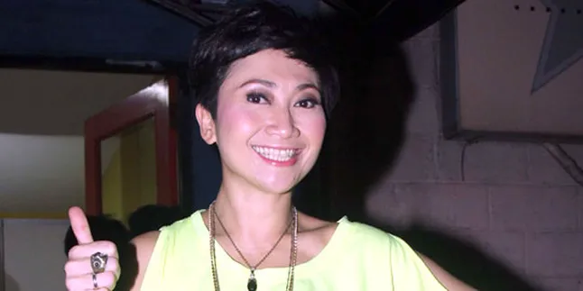 Sibuk Siaran Radio, Indy Barends Tetap Ajarkan Publik Speaking