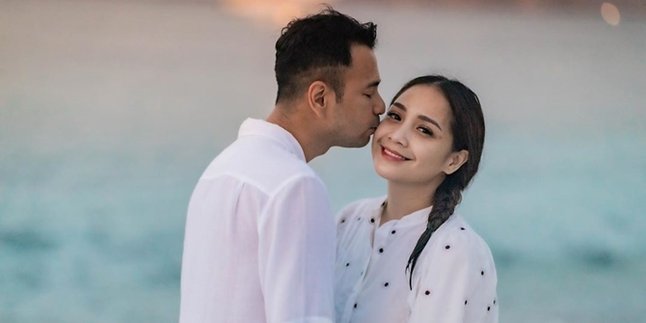 INFOGRAPHIC - Raffi Ahmad and Nagita Slavina's Vacation, Renting a Plane & Bringing the RANS Team