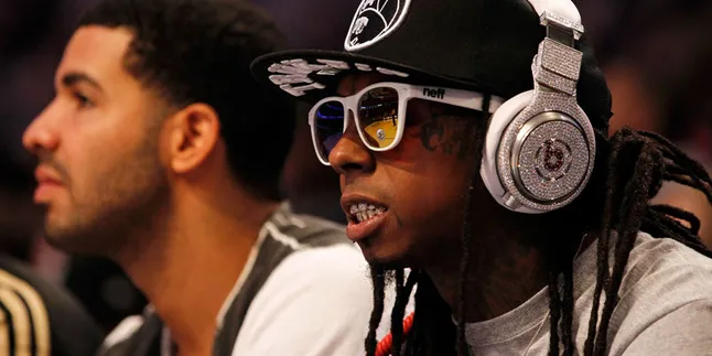 Ingin Beri Kejutan, Drake Muncul Dalam Penampilan Lil Wayne