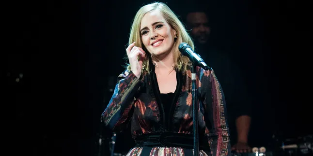 Ingin Fokus Sebagai Ibu, Adele Nggak Bakal Gelar Tour Lagi
