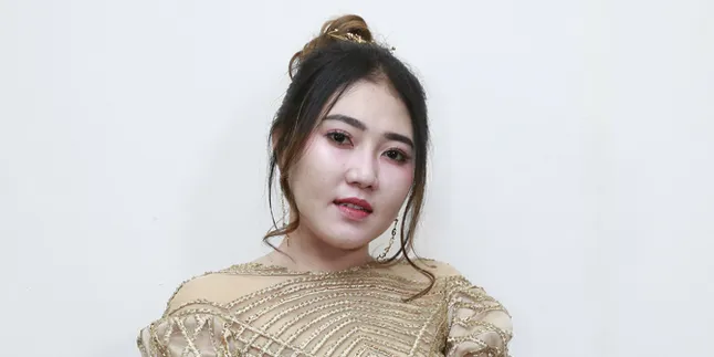 Waktu SD Via Vallen Pernah Gelar Mini Konser dan Gunakan Sapu di Jam Istirahat