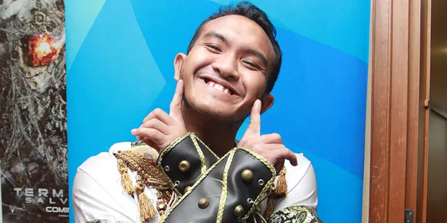 Ingin Mesra Dengan Istri, Caisar Aditya Manfaatkan Film Porno Ingin Mesra Dengan Istri, Caisar Aditya Manfaatkan Film Porno