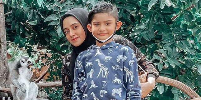 Wanting Her Son to Become a Hafidz Quran, Fairuz A Rafiq: Hopefully Mommy's Aspiration is Achieved