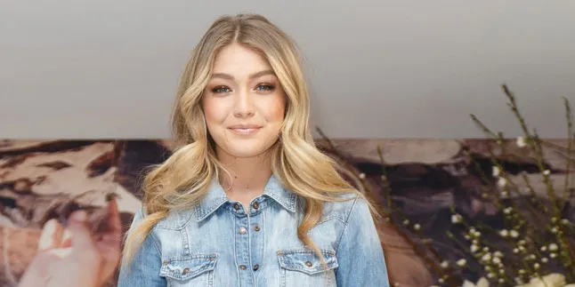 Ingin Tahu Isi Tas Gigi Hadid? Intip di Sini! Ingin Tahu Isi Tas Gigi Hadid? Intip di Sini!