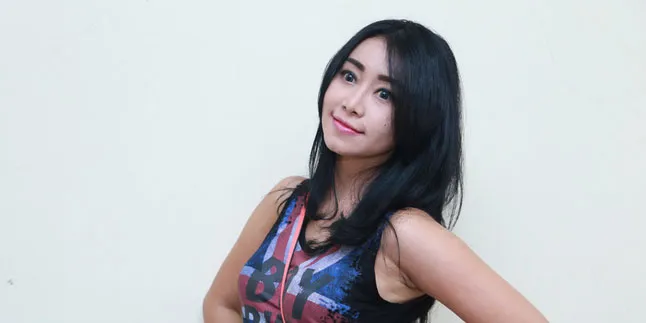 Ingin Tampil Cantik Natural, Baby Sexyola Lakukan Shading Alis Ingin Tampil Cantik Natural, Baby Sexyola Lakukan Shading Alis