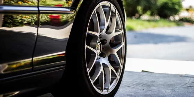 14 Cara Merawat Ban Mobil yang Efektif, Agar Tak Mudah Tipis dan Lebih Awet