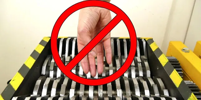 Ini Akibatnya Jika Tanganmu Masuk Mesin Penghancur, Ngeri!