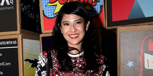 Ini Alasan Dian Sastrowardoyo Main di '7 HARI 24 JAM' Ini Alasan Dian Sastrowardoyo Main di '7 HARI 24 JAM'