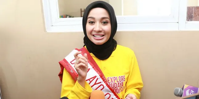 Ini Alasan Laudya Cynthia Bella Belum Mau Berbagi Soal Engku Emran Ini Alasan Laudya Cynthia Bella Belum Mau Berbagi Soal Engku Emran
