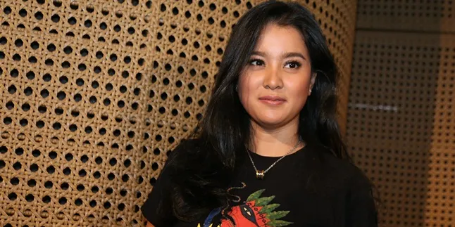 Ini Alasan Marcella Zalianty Lebih Suka Puisi Dalam Negeri