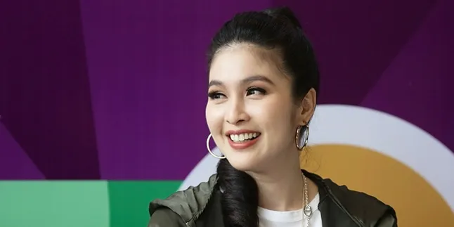 Ini Alasan Sandra Dewi Tak Pernah Ikut Trend Seleb Pamer Kekayaan Ini Alasan Sandra Dewi Tak Pernah Ikut Trend Seleb Pamer Kekayaan