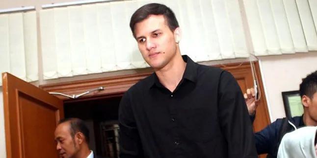 Ini Alasan Stuart Collin Masih Ingin Pertahankan Rumah Tangganya